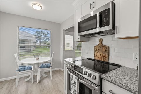 Copropriété à vendre à New Port Richey, Floride: 2 chambres, 105.72 m2 № 1262697 - photo 7