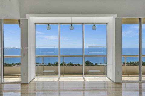 Copropriété à vendre à Aventura, Floride: 4 chambres, 359.72 m2 № 1239365 - photo 4