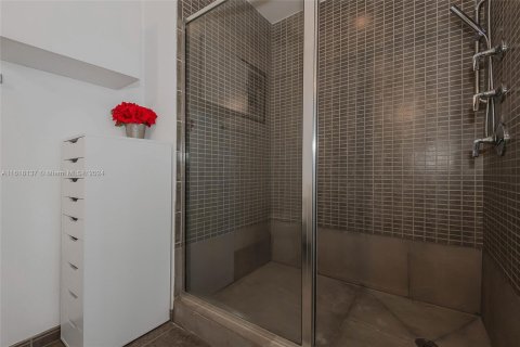 Condominio en venta en Miami, Florida, 2 dormitorios, 109.72 m2 № 1239420 - foto 16