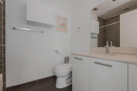 Condo in Miami, Florida, 2 bedrooms  № 1239420 - photo 20