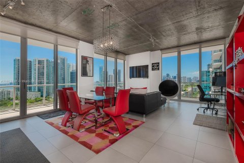 Copropriété à vendre à Miami, Floride: 2 chambres, 109.72 m2 № 1239420 - photo 1