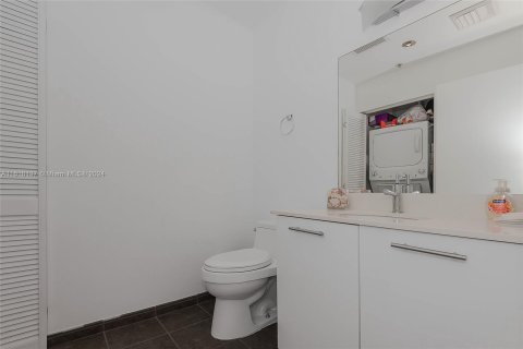 Copropriété à vendre à Miami, Floride: 2 chambres, 109.72 m2 № 1239420 - photo 10