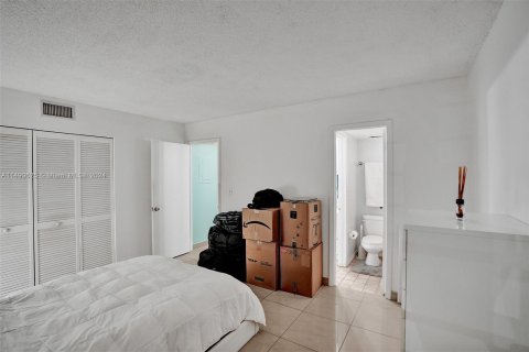 Купить кондоминиум в Норт-Майами-Бич, Флорида 2 спальни, 66.89м2, № 1158830 - фото 21