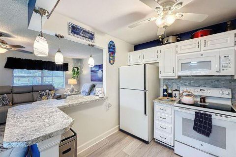 Copropriété à vendre à New Port Richey, Floride: 1 chambre, 72.37 m2 № 1278796 - photo 12