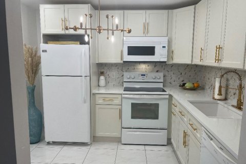 Condo in Boca Raton, Florida, 1 bedroom  № 1256172 - photo 4