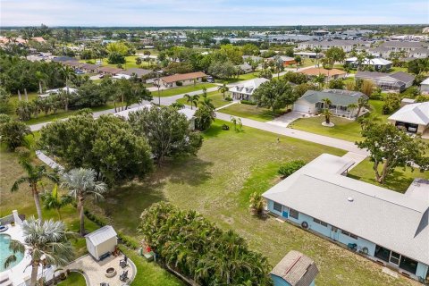 Terreno en venta en Punta Gorda, Florida № 535110 - foto 8