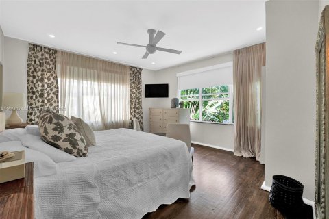 Adosado en venta en Miami Beach, Florida, 2 dormitorios, 138.7 m2 № 1402577 - foto 16