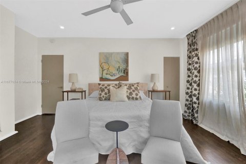 Adosado en venta en Miami Beach, Florida, 2 dormitorios, 138.7 m2 № 1402577 - foto 18