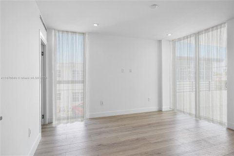 Copropriété à vendre à Miami Beach, Floride: 3 chambres, 205.31 m2 № 1402581 - photo 13