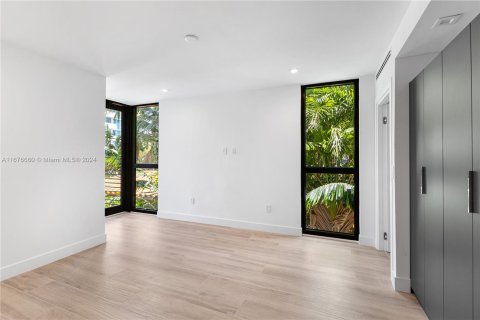 Condominio en venta en Miami Beach, Florida, 3 dormitorios, 205.31 m2 № 1402581 - foto 11