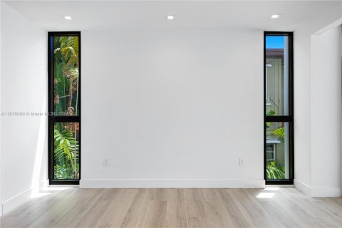 Condominio en venta en Miami Beach, Florida, 3 dormitorios, 205.31 m2 № 1402581 - foto 10