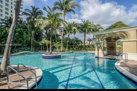 Condominio en venta en Aventura, Florida, 2 dormitorios, 109.16 m2 № 1319104 - foto 8