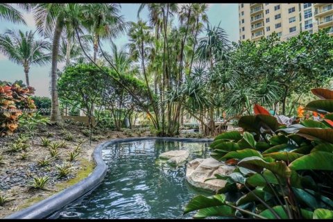 Condominio en venta en Aventura, Florida, 2 dormitorios, 109.16 m2 № 1319104 - foto 9