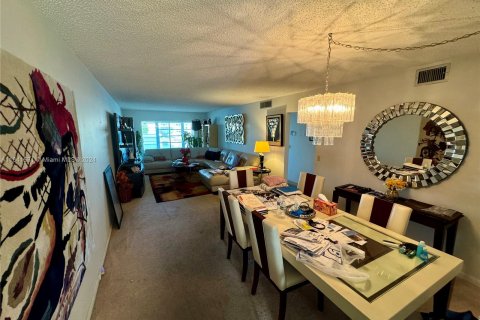 Condo in Boca Raton, Florida, 2 bedrooms  № 1319082 - photo 4