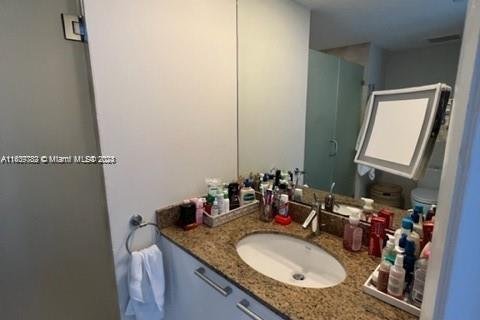 Condo in Sunny Isles Beach, Florida, 2 bedrooms  № 1319259 - photo 4