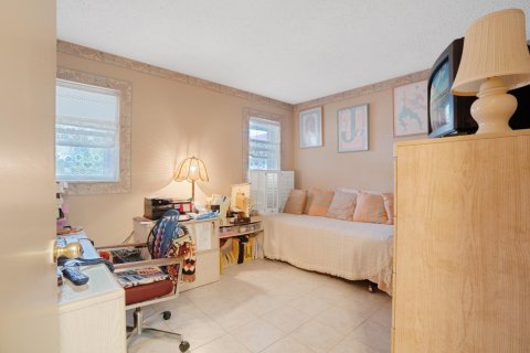 Condo in Sunrise, Florida, 2 bedrooms  № 1172908 - photo 12