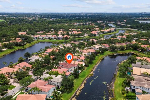 Casa en venta en Palm Beach Gardens, Florida, 5 dormitorios, 258.18 m2 № 1172863 - foto 3