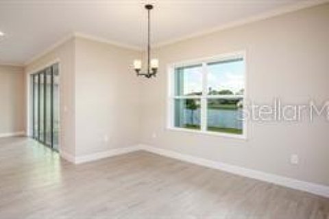 House in DeLand, Florida 5 bedrooms, 446.02 sq.m. № 1318583 - photo 8