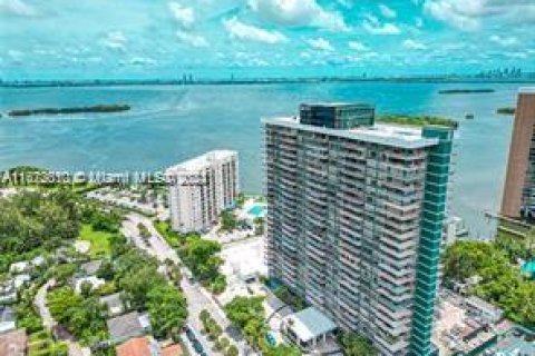 Copropriété à vendre à Miami, Floride: 2 chambres, 113.25 m2 № 1398224 - photo 1