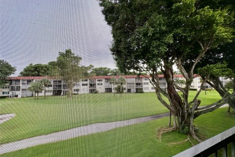 Copropriété à louer à Pembroke Pines, Floride: 2 chambres, 108.7 m2 № 1345456 - photo 18