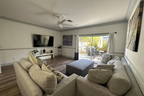 Adosado en venta en Pompano Beach, Florida, 2 dormitorios, 136.01 m2 № 1011644 - foto 19