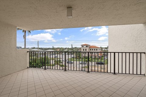 Copropriété à vendre à Vero Beach, Floride: 4 chambres, 309.27 m2 № 1011775 - photo 6
