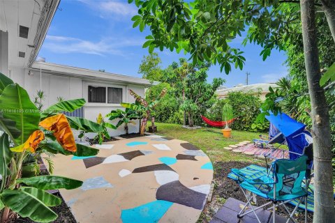 Villa ou maison à vendre à Surfside, Floride: 3 chambres, 157.28 m2 № 618780 - photo 7