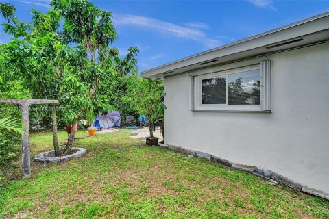 Casa en venta en Surfside, Florida, 3 dormitorios, 157.28 m2 № 618780 - foto 11