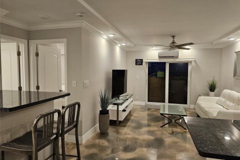 Condominio en venta en Fort Lauderdale, Florida, 1 dormitorio № 103635 - foto 22