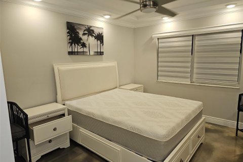 Condo in Fort Lauderdale, Florida, 1 bedroom  № 103635 - photo 10