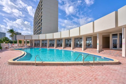 Condo in North Palm Beach, Florida, 1 bedroom  № 1163007 - photo 22