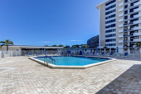 Condo in North Palm Beach, Florida, 1 bedroom  № 1163007 - photo 18