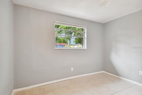 Immobilier commercial à vendre à Tampa, Floride: 130.43 m2 № 1302317 - photo 14