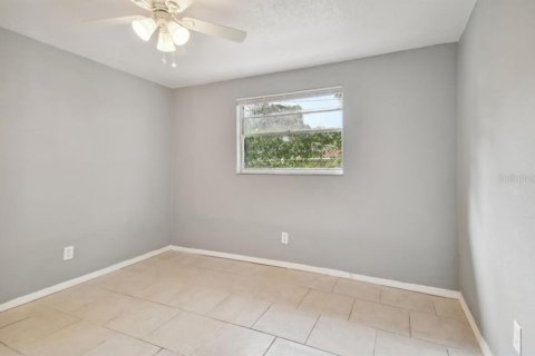 Immobilier commercial à vendre à Tampa, Floride: 130.43 m2 № 1302317 - photo 11