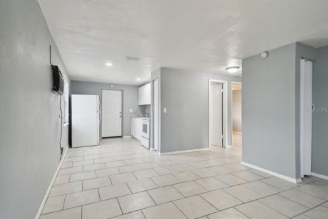 Immobilier commercial à vendre à Tampa, Floride: 130.43 m2 № 1302317 - photo 7