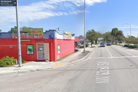 Commercial property in Miami, Florida № 69099 - photo 3