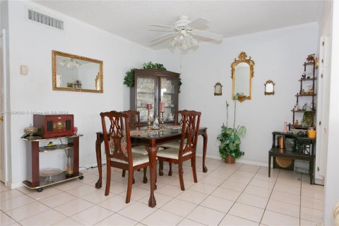 Copropriété à vendre à Miami Gardens, Floride: 1 chambre, 66.05 m2 № 975355 - photo 10