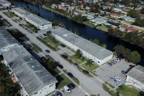 Copropriété à vendre à Miami Gardens, Floride: 1 chambre, 66.05 m2 № 975355 - photo 29