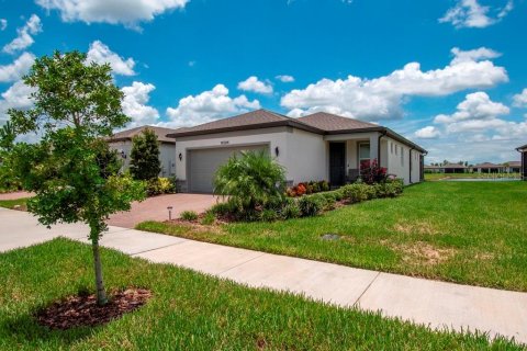 Villa ou maison à vendre à Land O' Lakes, Floride: 2 chambres, 130.06 m2 № 1268468 - photo 2