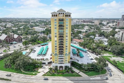 Condominio en venta en Tampa, Florida, 2 dormitorios, 108.7 m2 № 621114 - foto 25