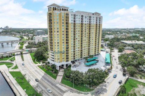 Condominio en venta en Tampa, Florida, 2 dormitorios, 108.7 m2 № 621114 - foto 28