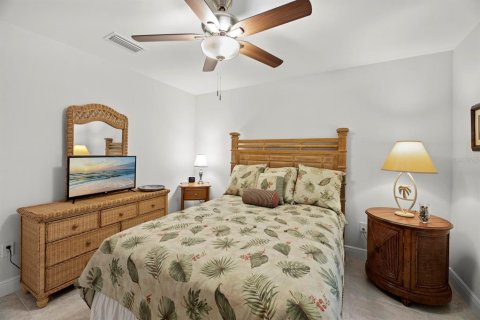 Villa ou maison à vendre à Cape Coral, Floride: 4 chambres, 186.36 m2 № 875486 - photo 30