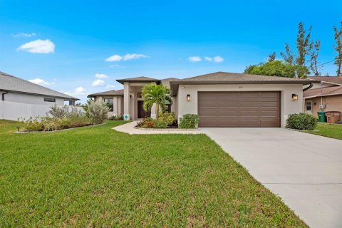 Villa ou maison à vendre à Cape Coral, Floride: 4 chambres, 186.36 m2 № 875486 - photo 19