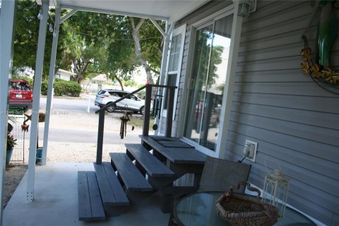 Villa ou maison à vendre à Key Largo, Floride: 2 chambres, 33.44 m2 № 835770 - photo 3