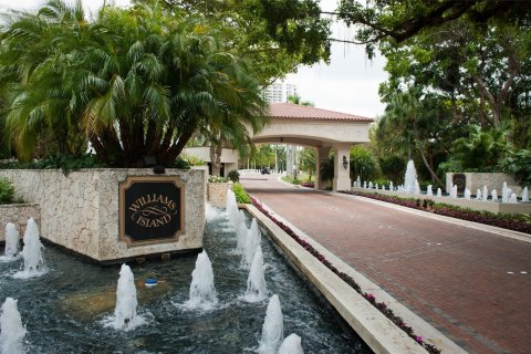 Condo in Aventura, Florida, 4 bedrooms  № 907766 - photo 1