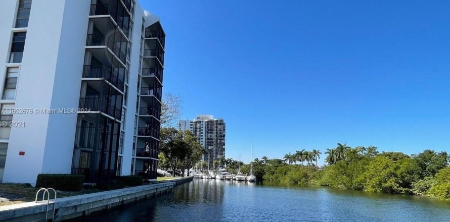 Condo à Aventura, Floride, 1 chambre  № 1220979