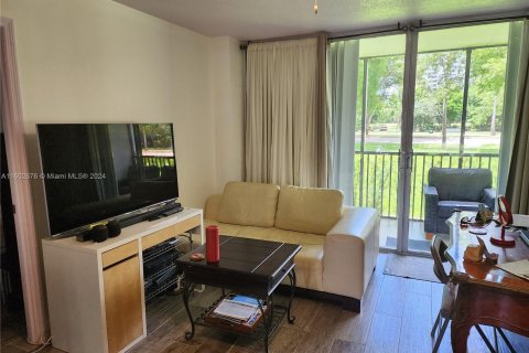 Condo in Aventura, Florida, 1 bedroom  № 1220979 - photo 12