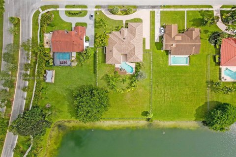 Villa ou maison à vendre à Davie, Floride: 4 chambres, 427.35 m2 № 929234 - photo 6