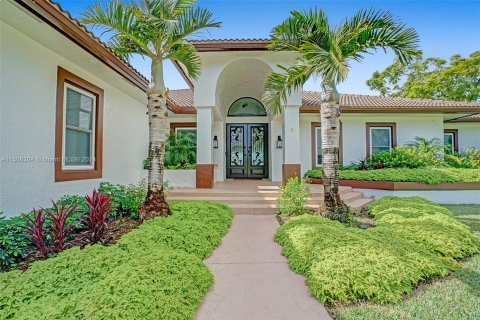 Villa ou maison à vendre à Davie, Floride: 4 chambres, 427.35 m2 № 929234 - photo 15