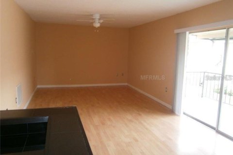 Condo in Casselberry, Florida, 2 bedrooms  № 1350356 - photo 3